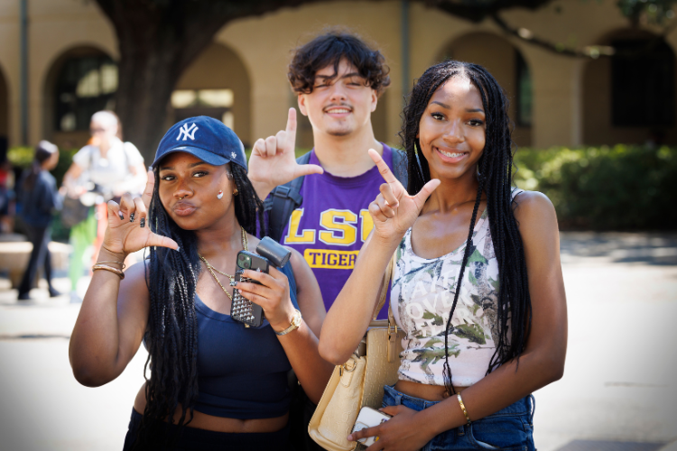 lsu students posing